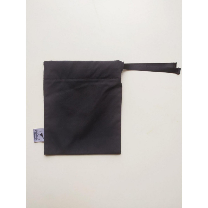 Sac étanche noir pour culotte menstruelle